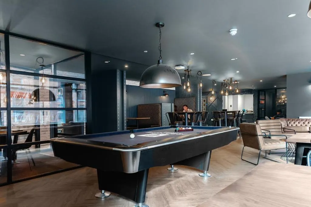 הקונטקטים של Cosy Ensuite Bedrooms At Electric Press Near Sheffield City Centre